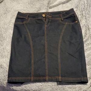 Vintage guess size 32 dark denim pencil skirt